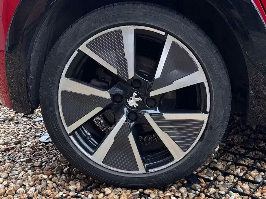 Used Peugeot 208 2021 for sale - 76836103: Photo 12