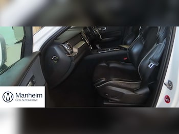 Used Volvo XC60 2018 for sale - 79058564: Photo