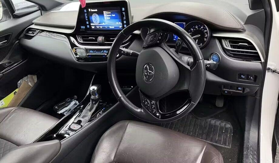 Used Toyota C-HR 2018 for sale - 76791383: Photo 8