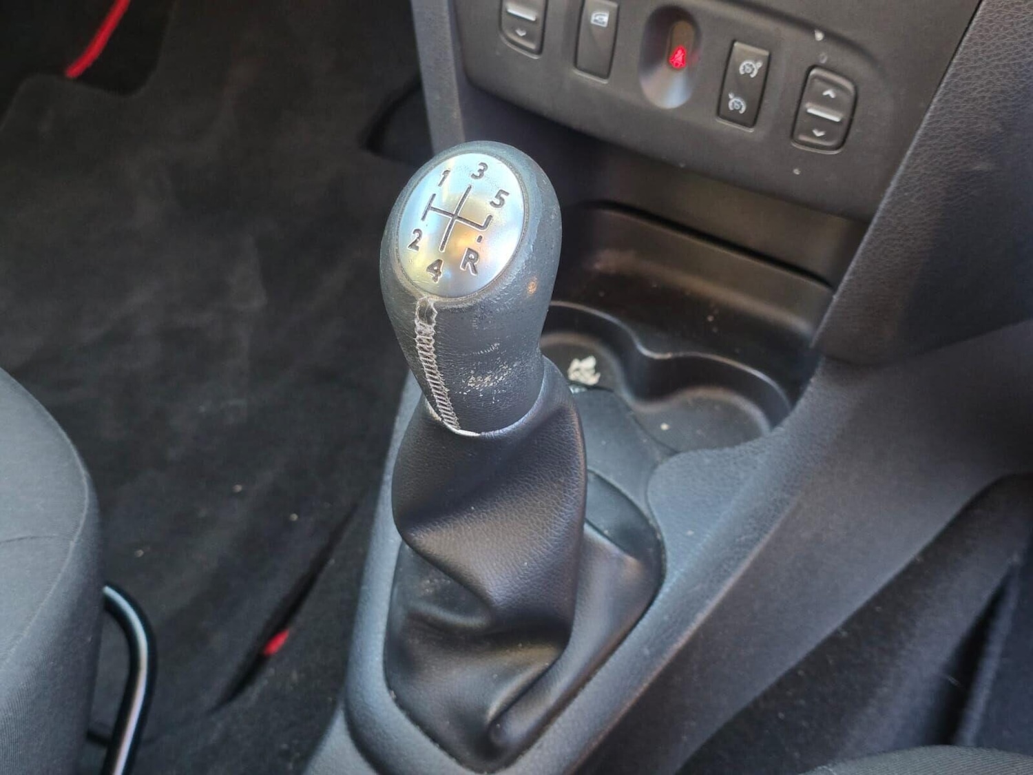 Used Dacia Sandero Stepway 2014 for sale - 77053139: Photo 19