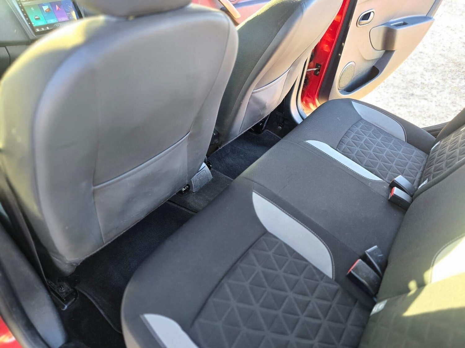 Used Dacia Sandero Stepway 2014 for sale - 77053139: Photo 24