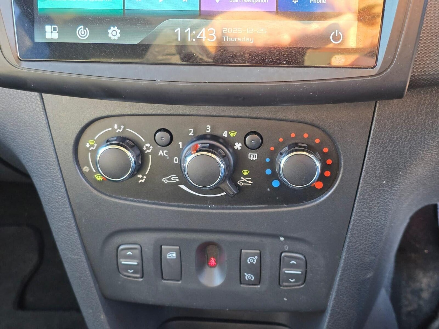 Used Dacia Sandero Stepway 2014 for sale - 77053139: Photo 26