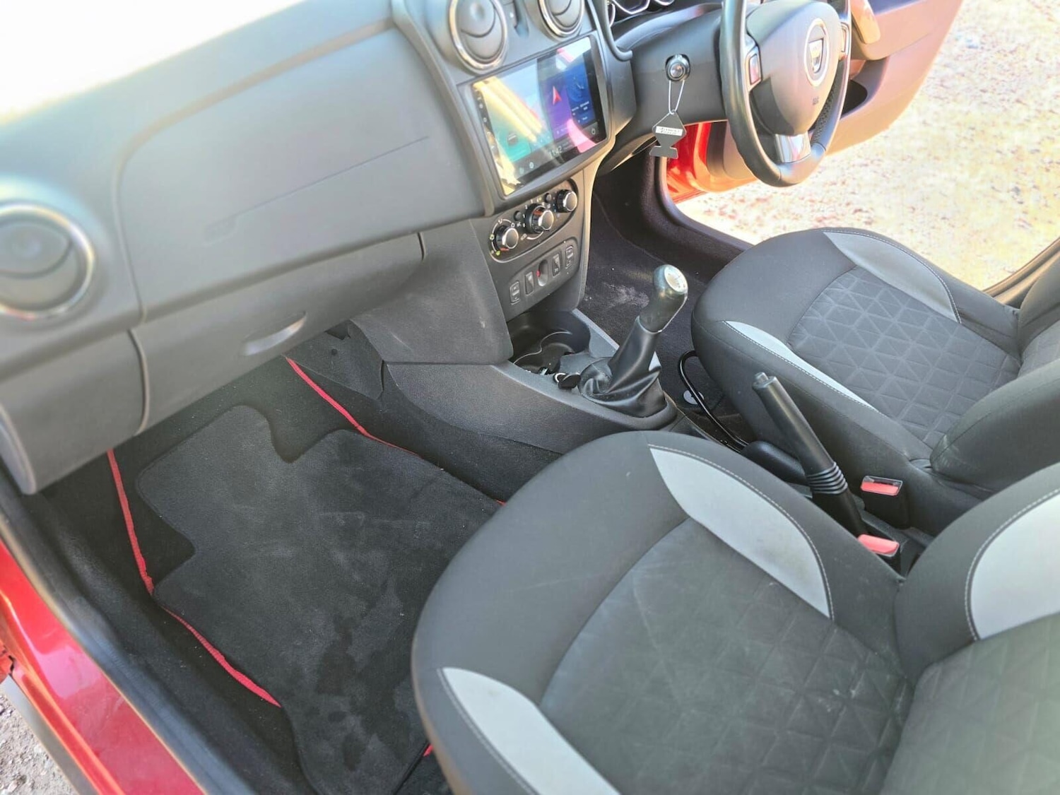 Used Dacia Sandero Stepway 2014 for sale - 77053139: Photo 33