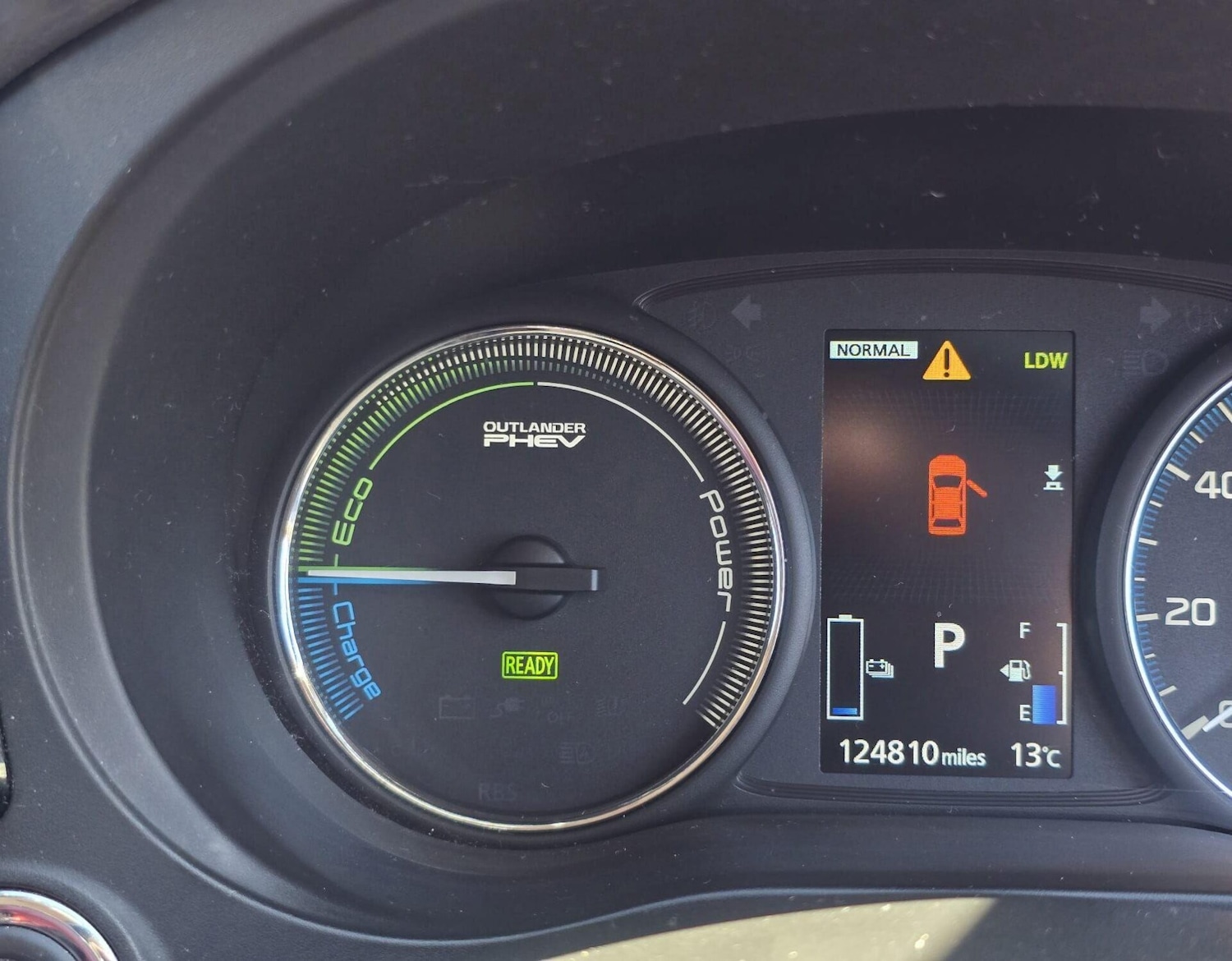 Used Mitsubishi Outlander 2016 for sale - 78151796: Photo 35