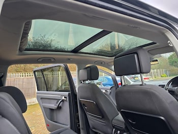 Used Volkswagen Touran  for sale - 75426752: Photo