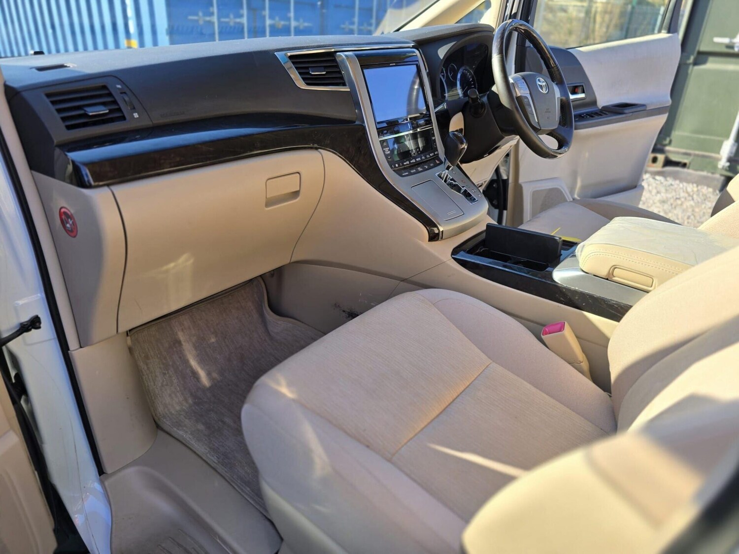 Used Toyota Alphard 2014 for sale - 77961803: Photo 30