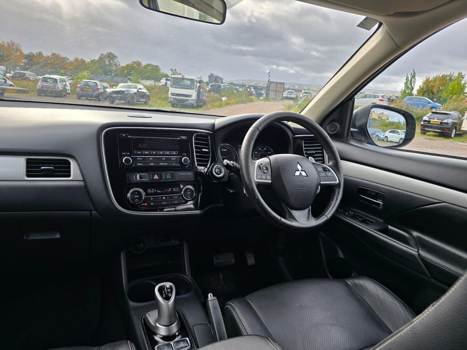 Used Mitsubishi Outlander 2015 for sale - 75962238: Photo 24