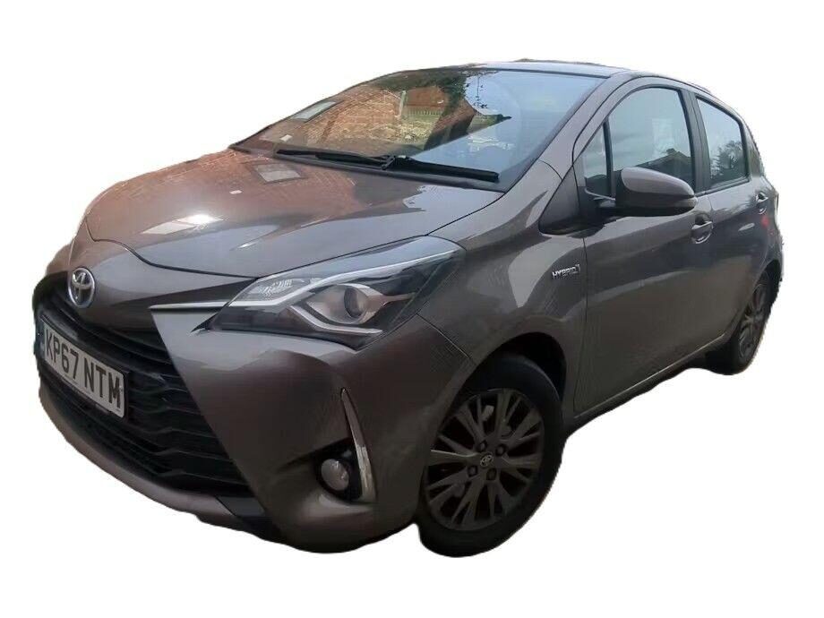Used Toyota Yaris 2017 for sale - 77905696: Photo 2