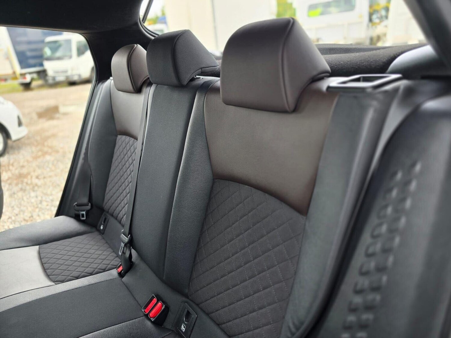 Used Toyota C-HR 2017 for sale - 75962235: Photo 28