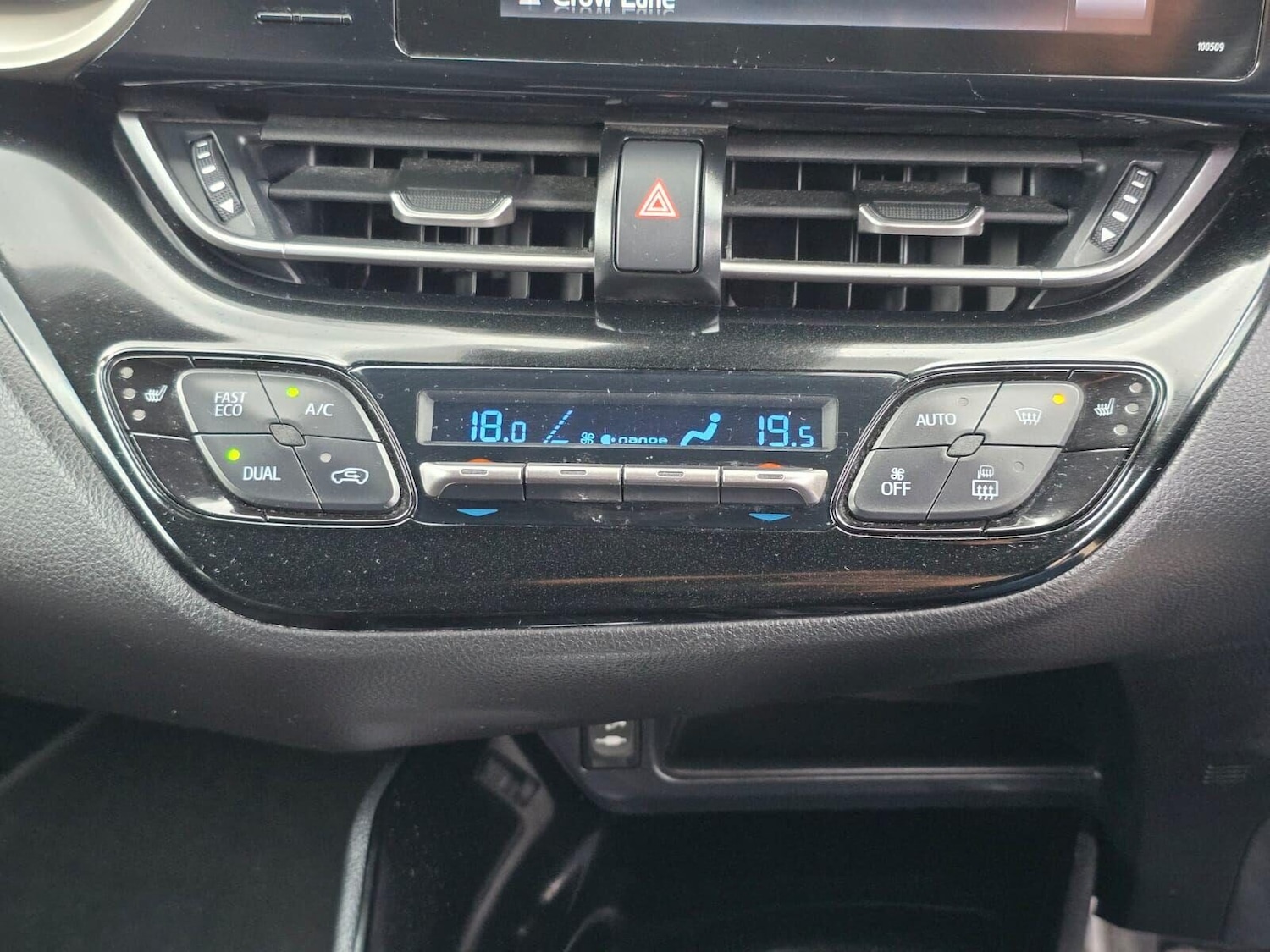 Used Toyota C-HR 2017 for sale - 75962235: Photo 39