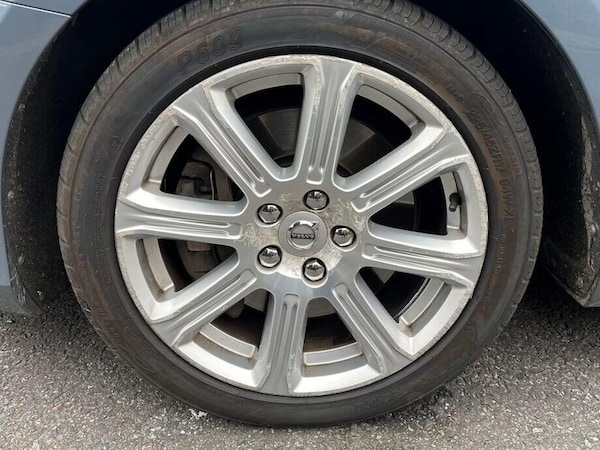 Used Volvo V40 2018 for sale - 76312216: Photo 10