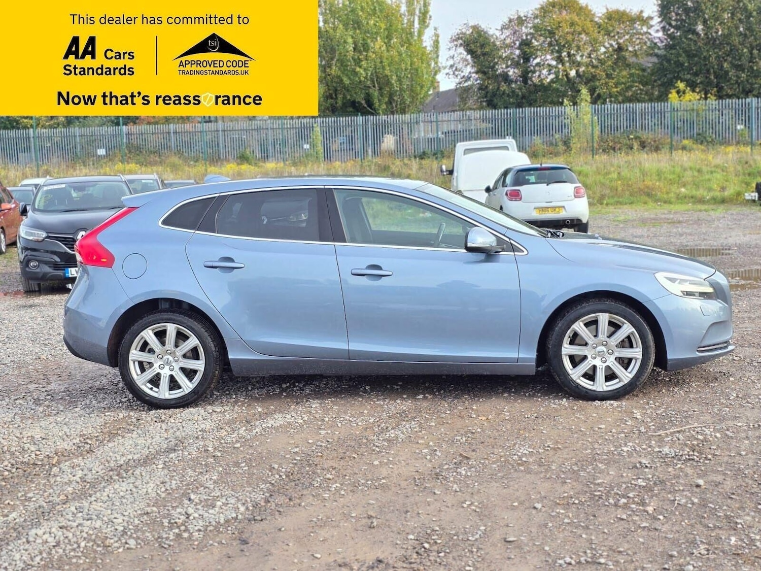 Used Volvo V40 2018 for sale - 76312216: Photo 13