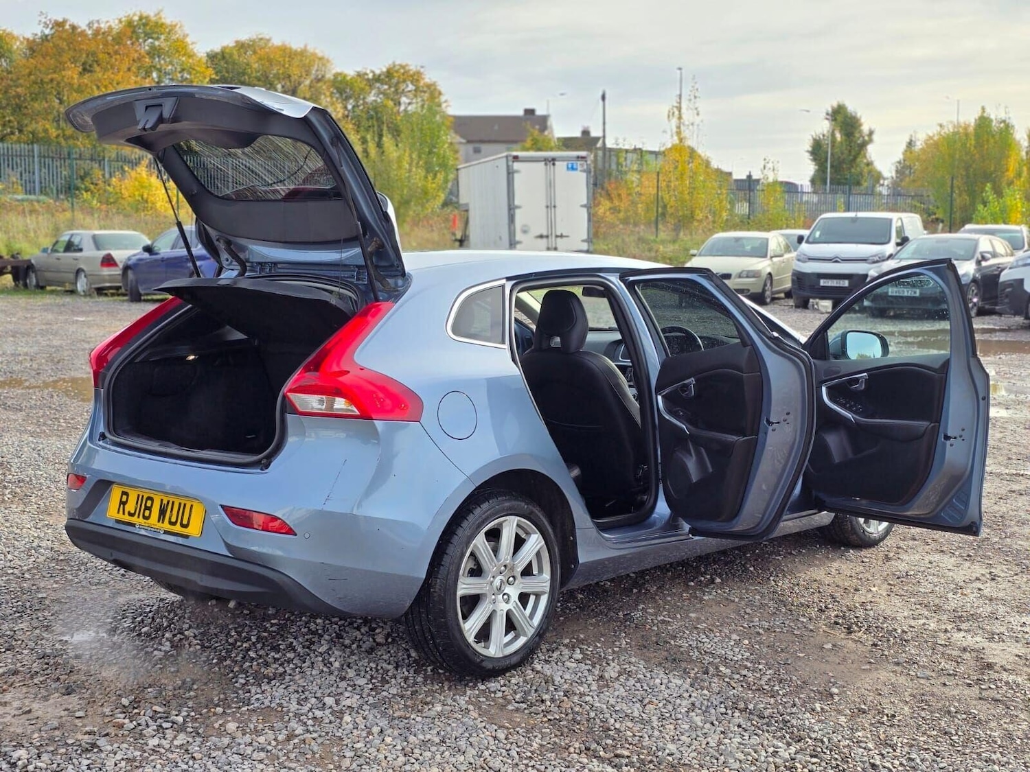 Used Volvo V40 2018 for sale - 76312216: Photo 16