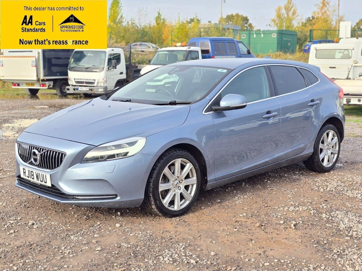 Used Volvo V40 2018 for sale - 76312216: Photo 3