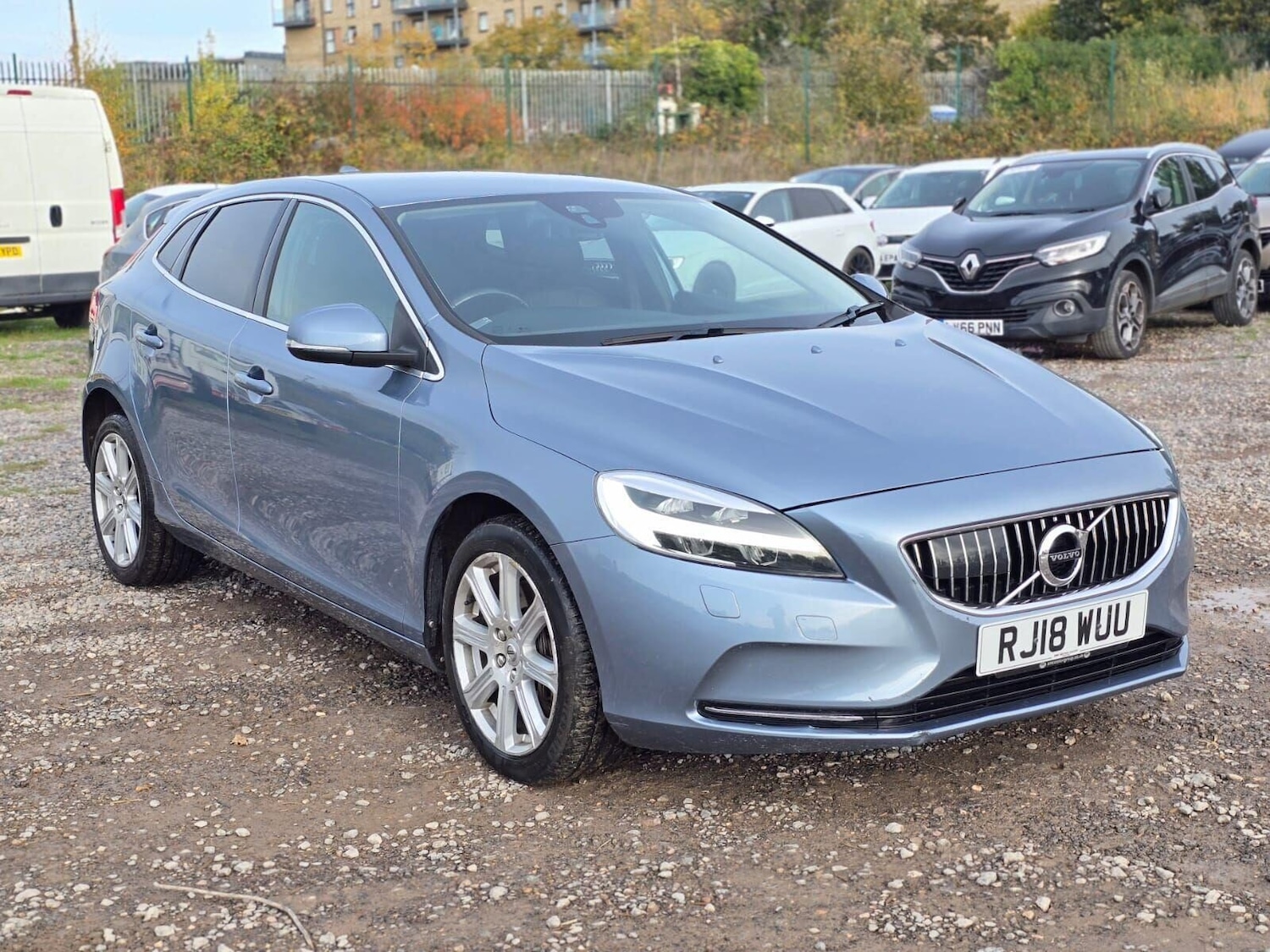 Used Volvo V40 2018 for sale - 76312216: Photo 6