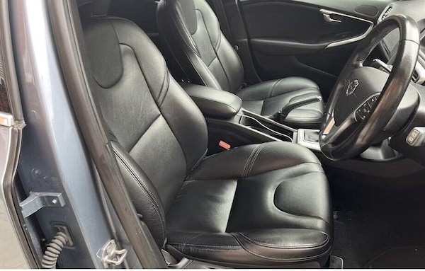 Used Volvo V40 2018 for sale - 76312216: Photo 7