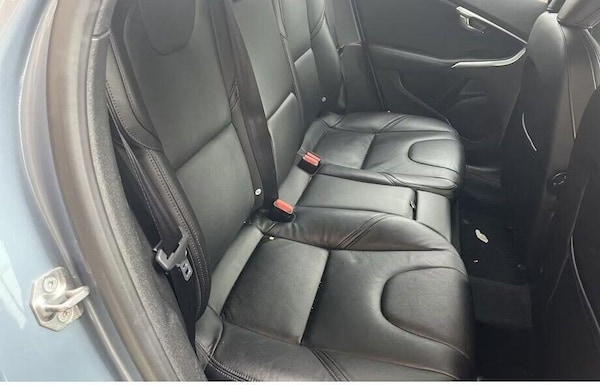 Used Volvo V40 2018 for sale - 76312216: Photo 8