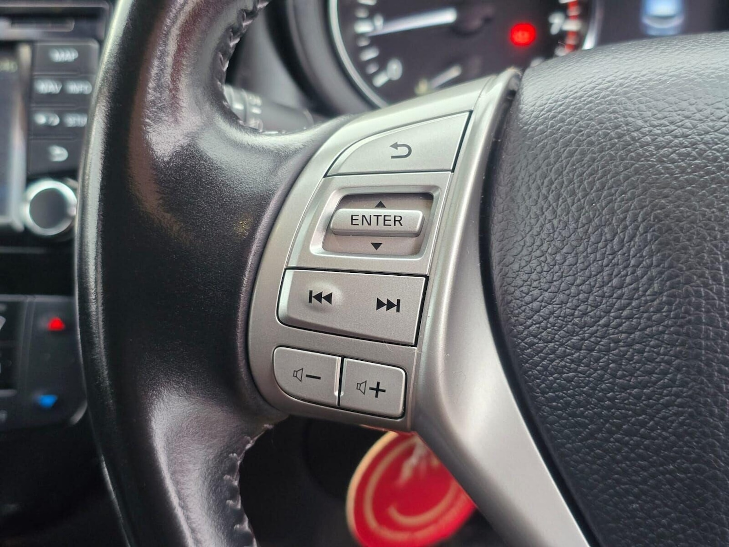 Used Nissan Pulsar 2016 for sale - 76631200: Photo 24