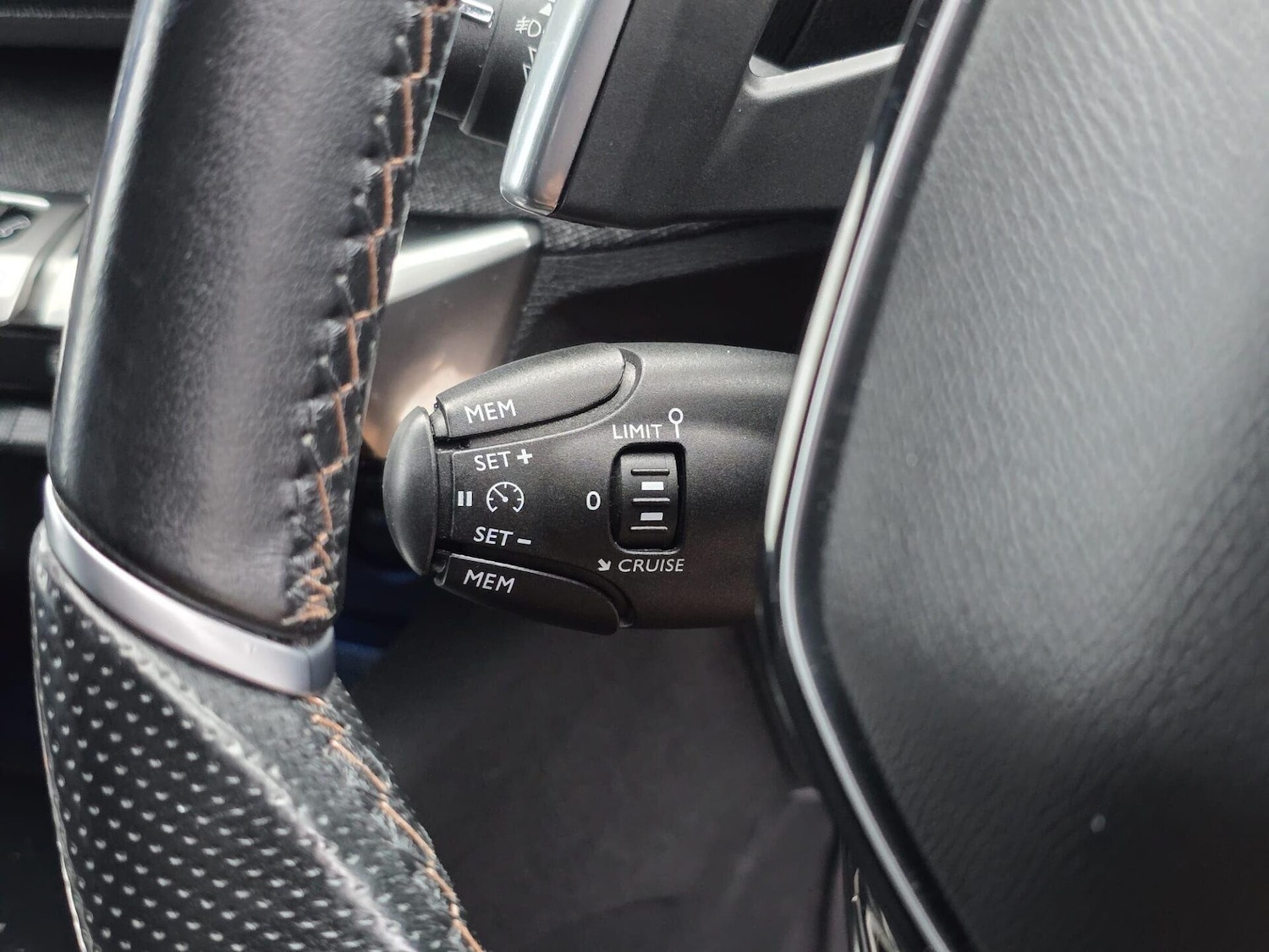 Used Peugeot 3008 2019 for sale - 77211328: Photo 27