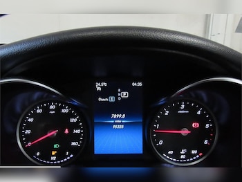 Used Mercedes-Benz C Class 2019 for sale - 78883978: Photo