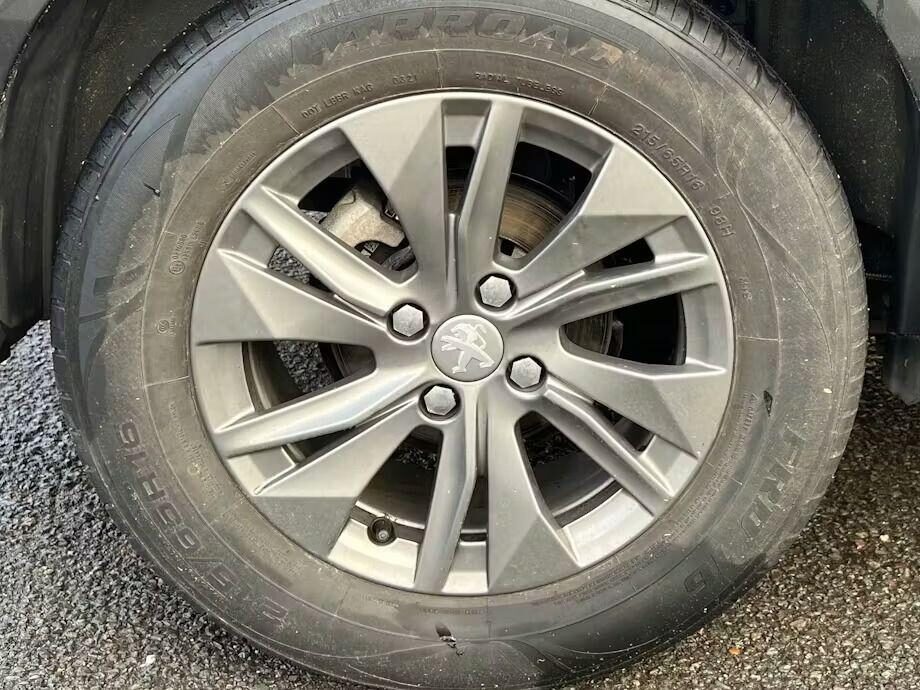 Used Peugeot 2008 2020 for sale - 77226211: Photo 9