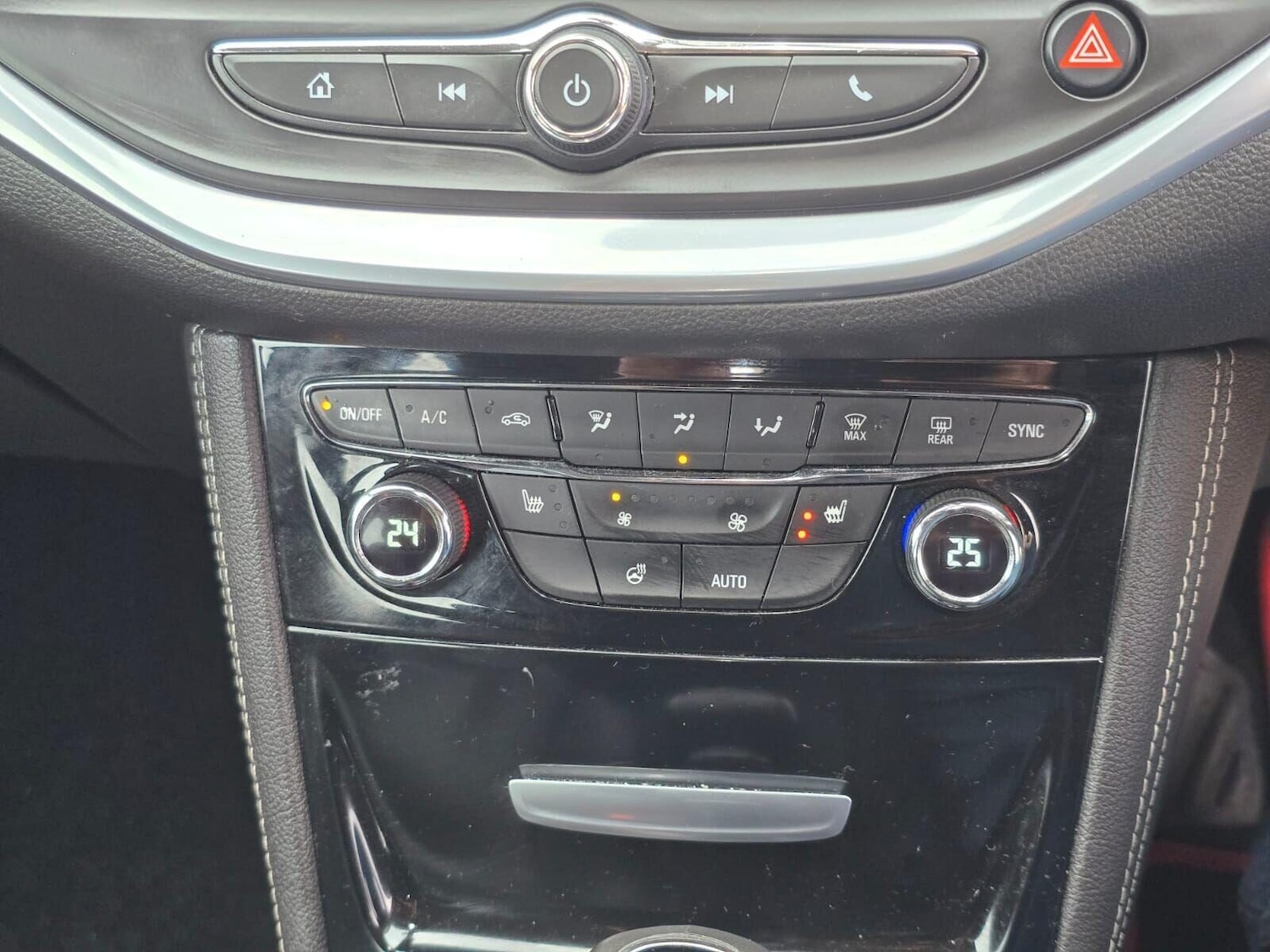 Used Vauxhall Astra 2016 for sale - 76616945: Photo 59