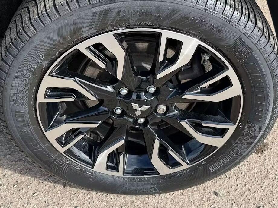 Used Mitsubishi Outlander 2017 for sale - 77844826: Photo 10