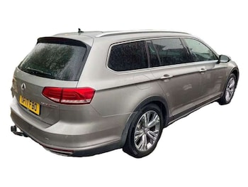 Used Volkswagen Passat 2017 for sale - 78906804: Photo