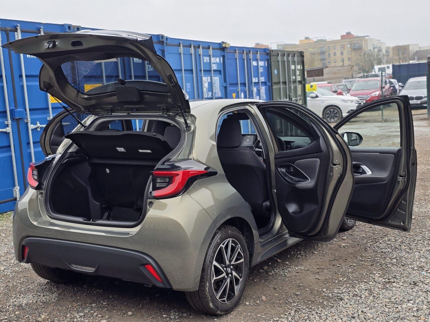 Used Toyota Yaris 2022 for sale - 78056064: Photo 16