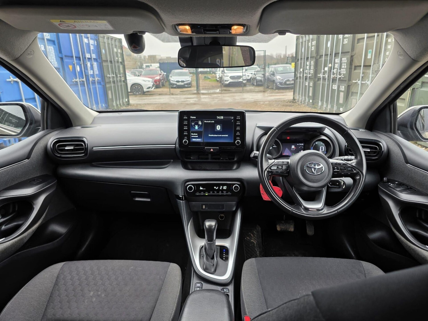 Used Toyota Yaris 2022 for sale - 78056064: Photo 17