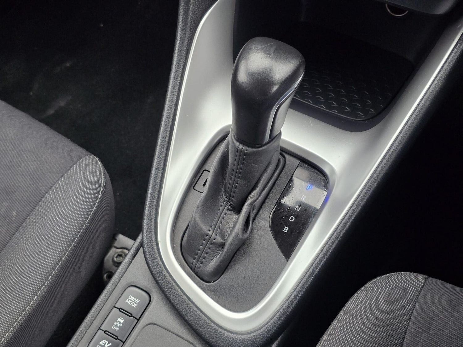 Used Toyota Yaris 2022 for sale - 78056064: Photo 18