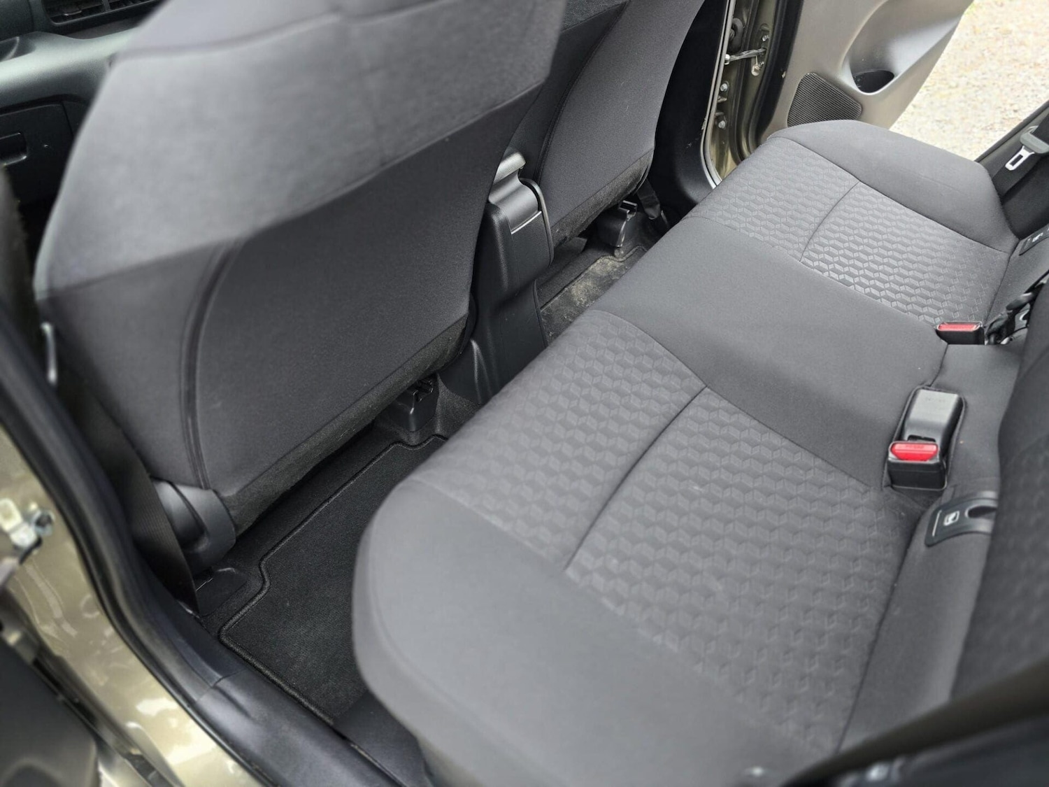 Used Toyota Yaris 2022 for sale - 78056064: Photo 24