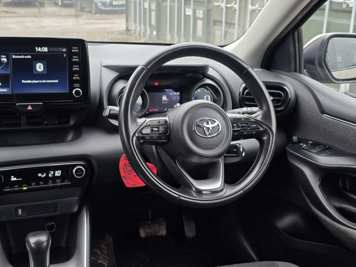 Used Toyota Yaris 2022 for sale - 78056064: Photo 36