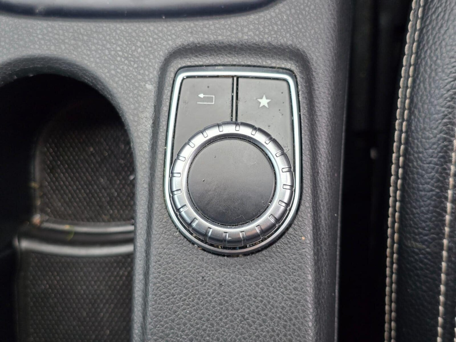 Used Mercedes-Benz A-Class 2018 for sale - 76748089: Photo 27