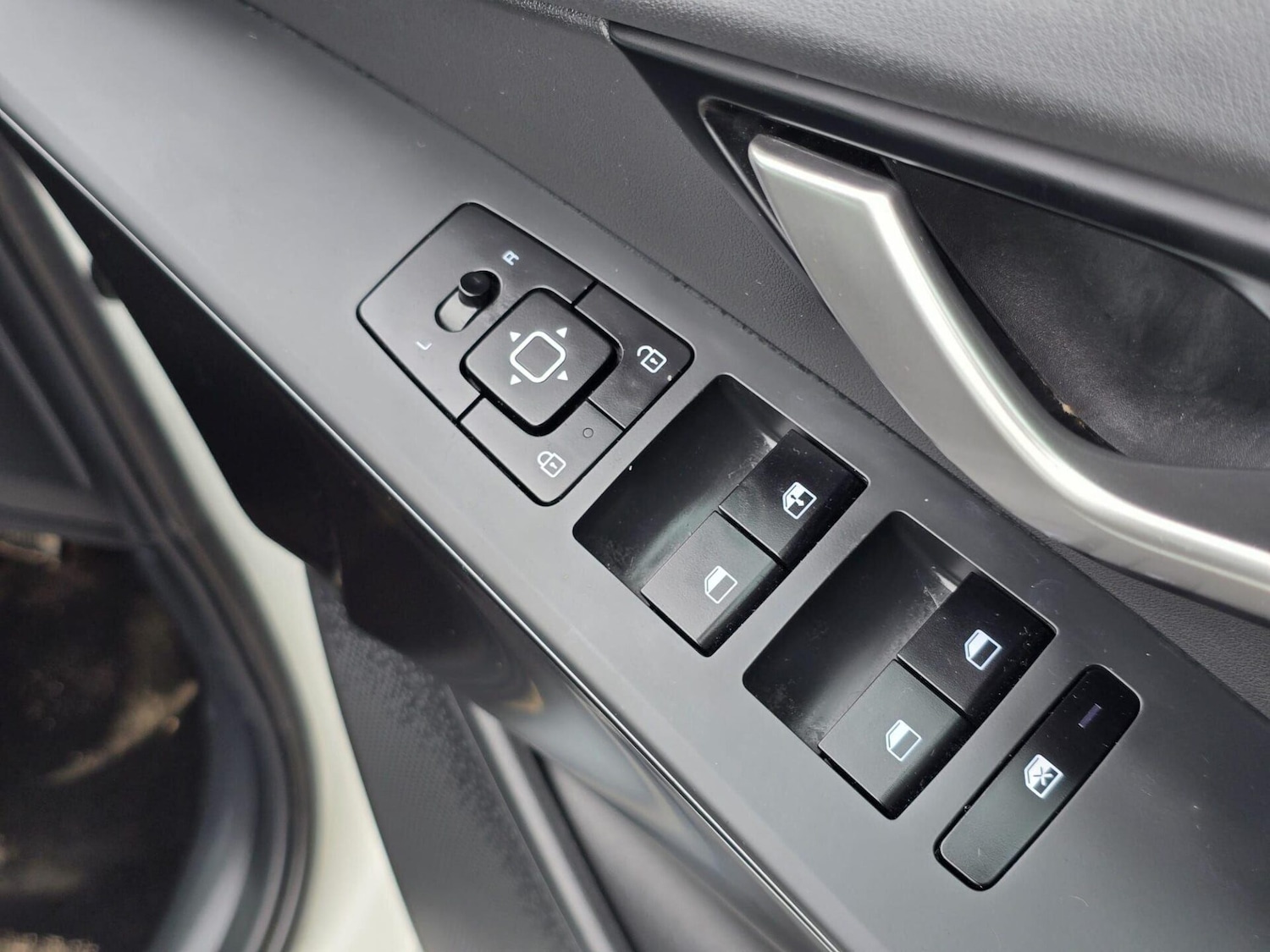 Used Kia Niro 2024 for sale - 77679801: Photo 25