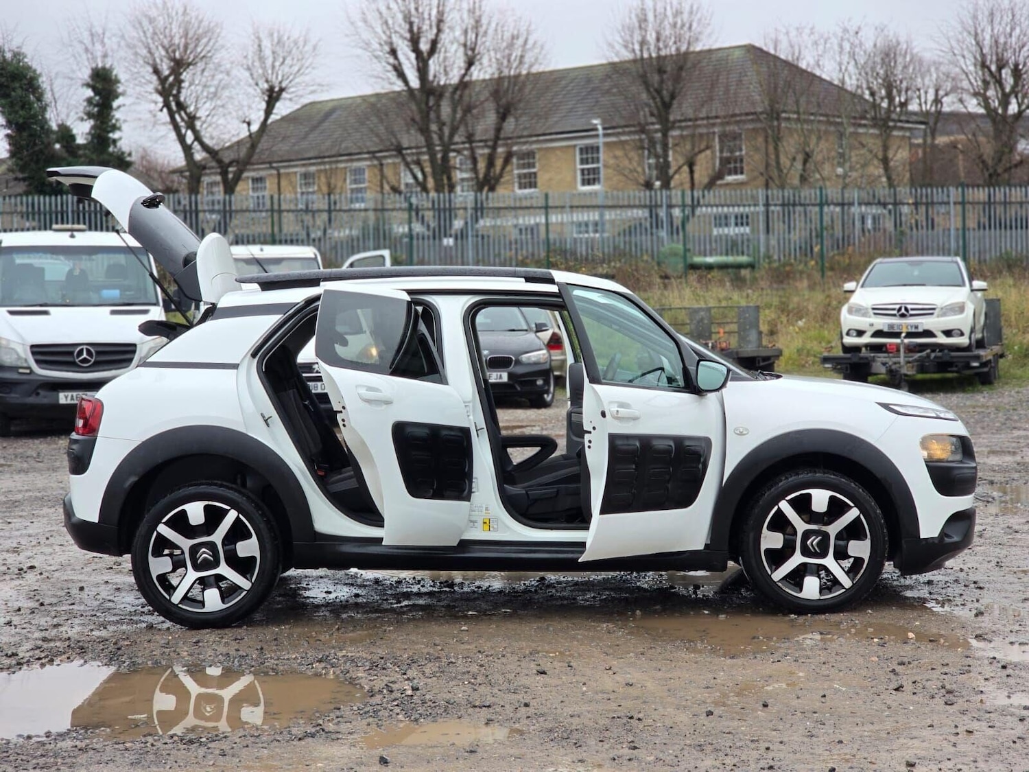Used Citroen C4 Cactus 2015 for sale - 77014129: Photo 17