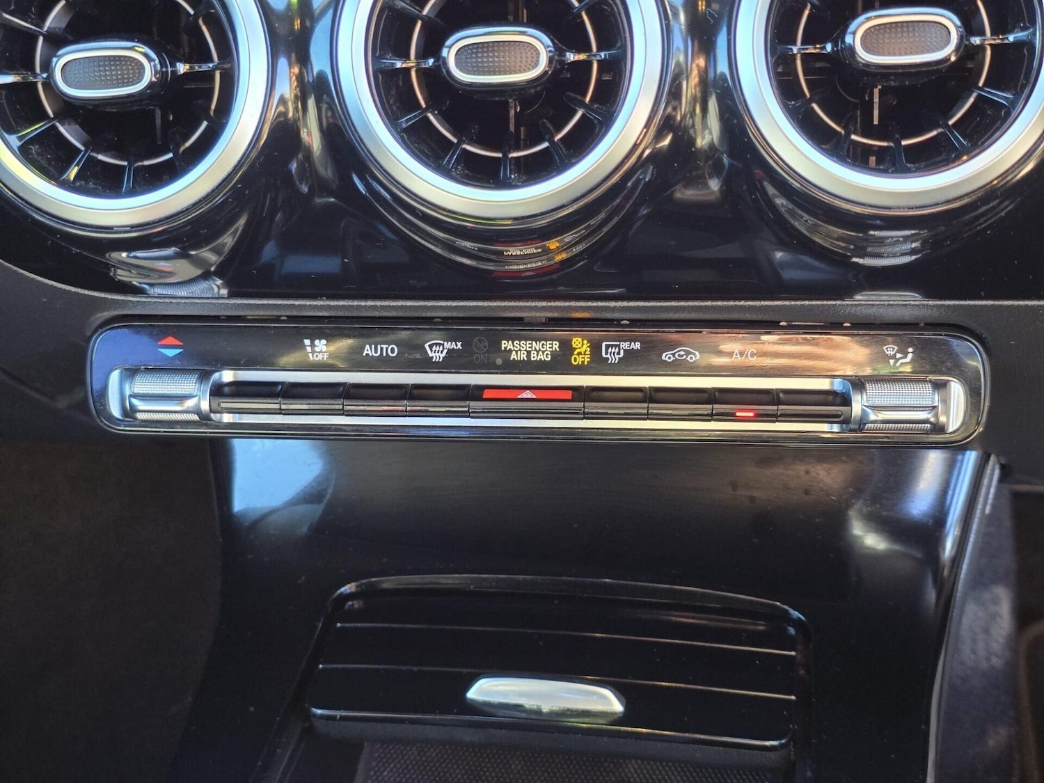 Used Mercedes-Benz A-Class 2018 for sale - 77628914: Photo 57