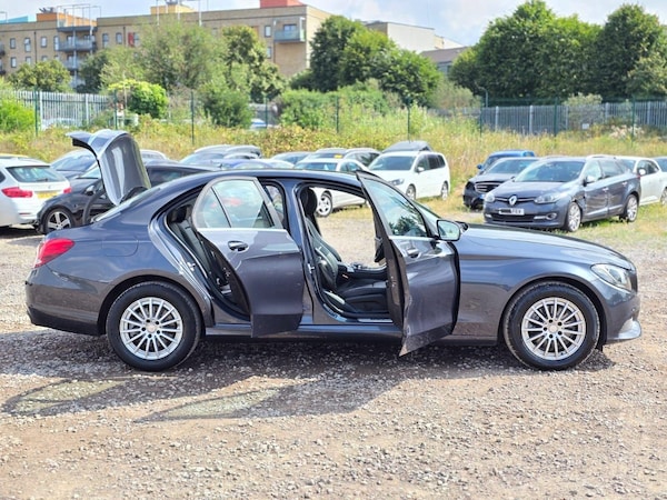 Used Mercedes-Benz C-Class 2015 for sale - 75674484: Photo 9