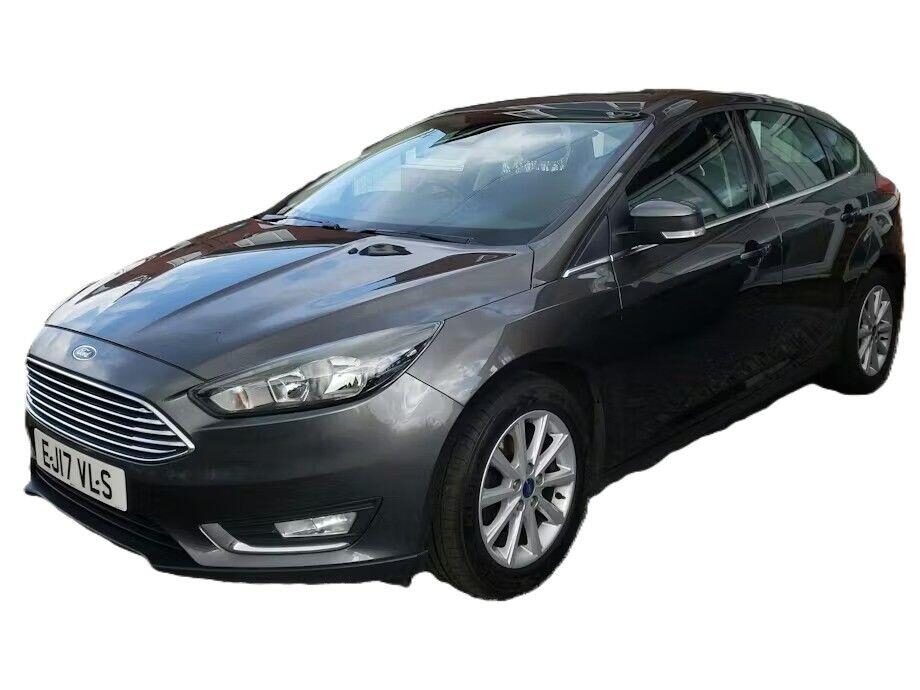 Used Ford Focus 2017 for sale - 77952108: Photo 2