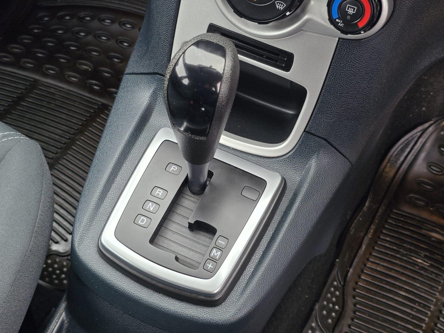 Used Ford Fiesta 2011 for sale - 77554997: Photo 15