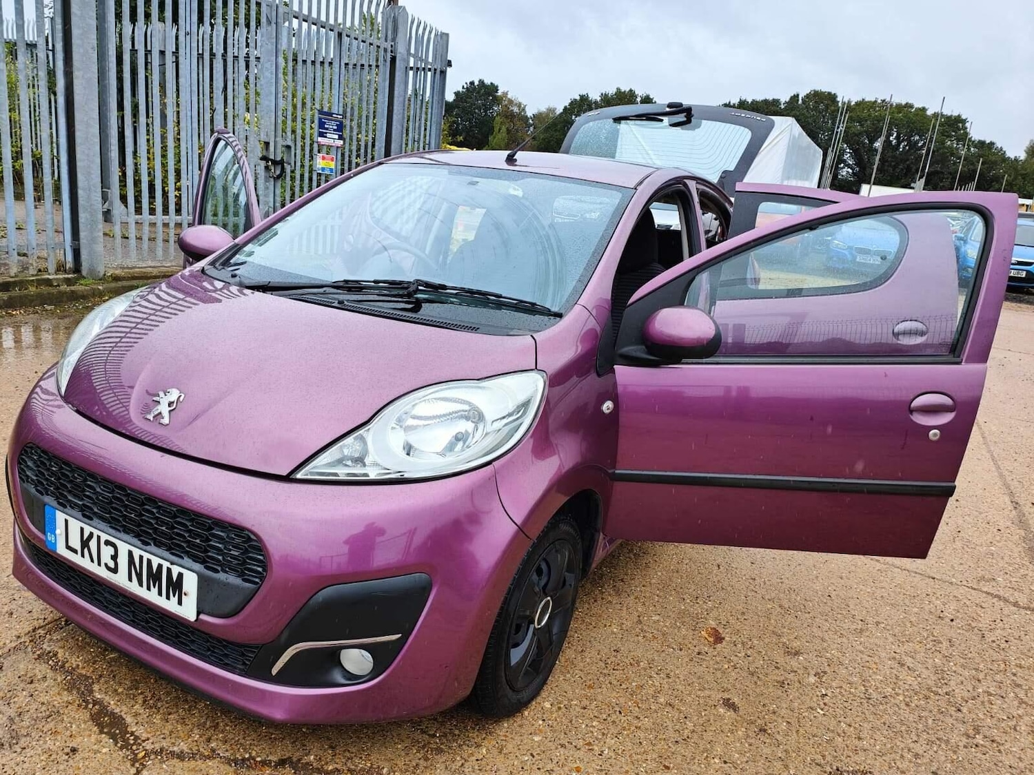 Vehicle 29