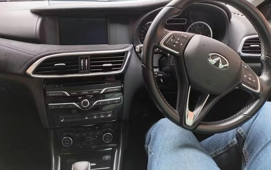 Used Infiniti Q30 2017 for sale - 78108277: Photo 5