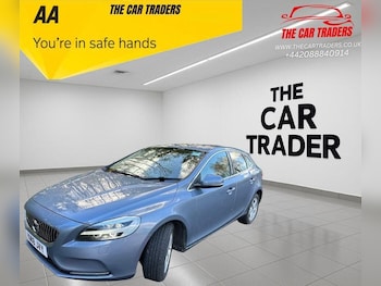 Used Volvo V40 2018 for sale - 76406107: Photo