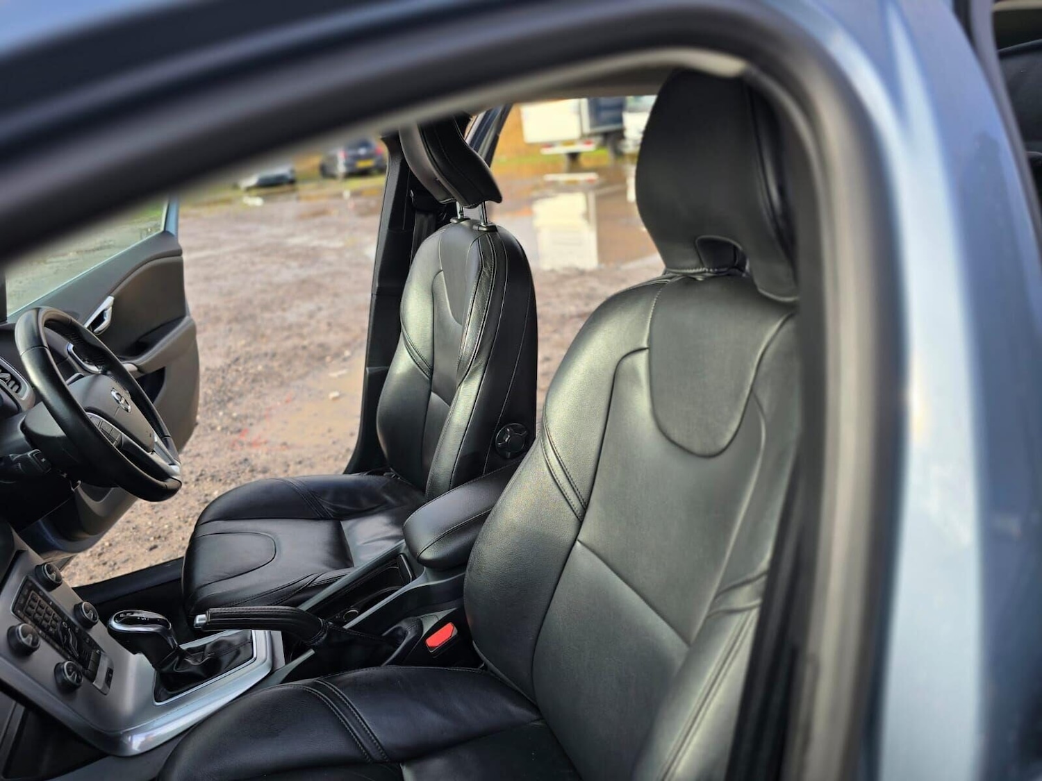 Used Volvo V40 2018 for sale - 76406107: Photo 39