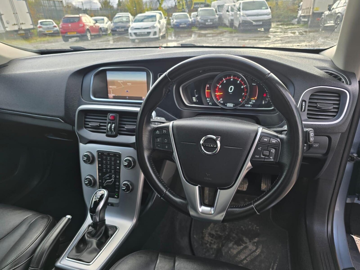 Used Volvo V40 2018 for sale - 76406107: Photo 60