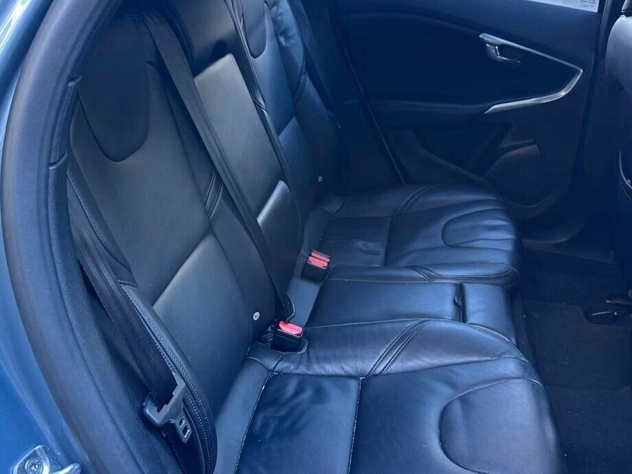 Used Volvo V40 2018 for sale - 76406107: Photo 8