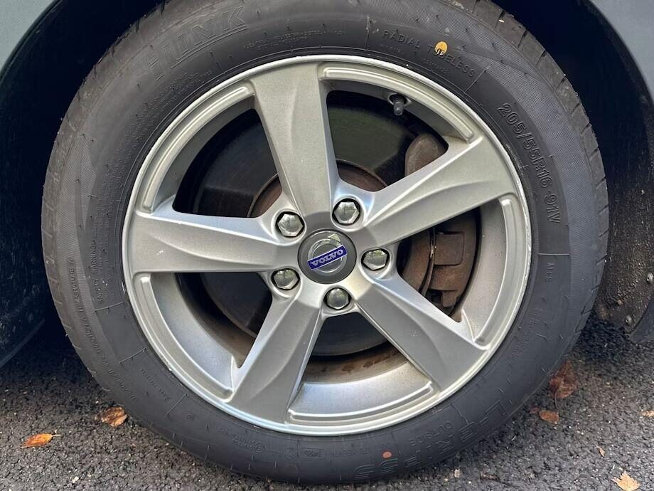 Used Volvo V40 2018 for sale - 76406107: Photo 9