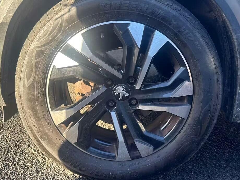 Used Peugeot 2008 2021 for sale - 76895903: Photo 8