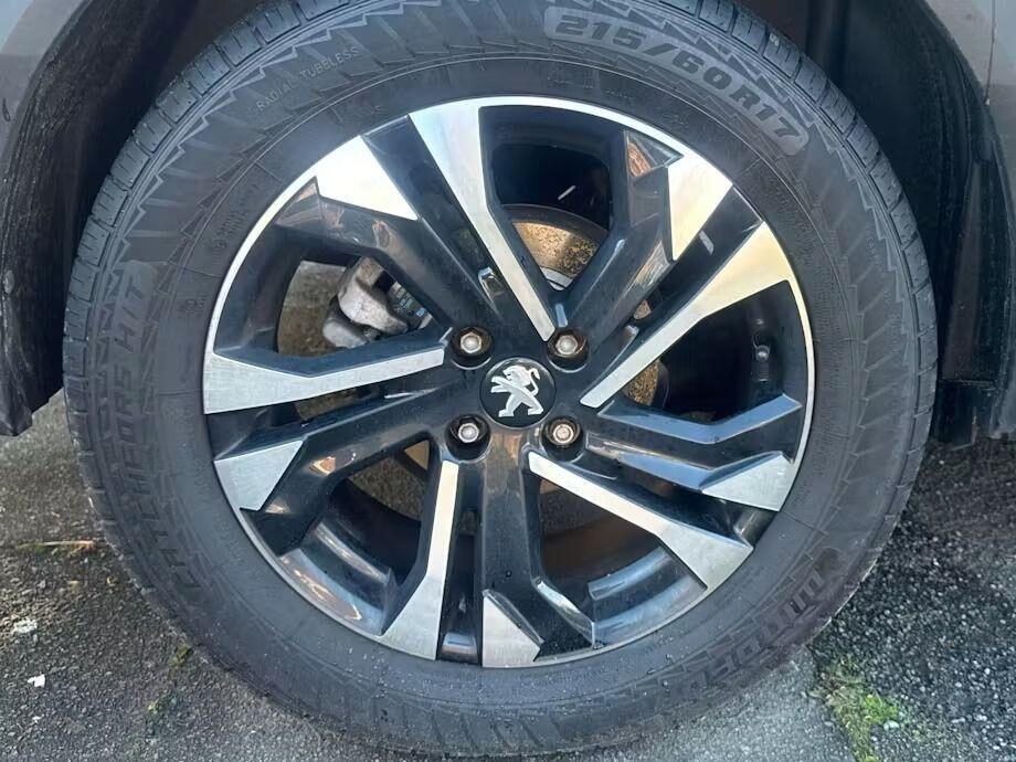 Used Peugeot 2008 2021 for sale - 76895903: Photo 9