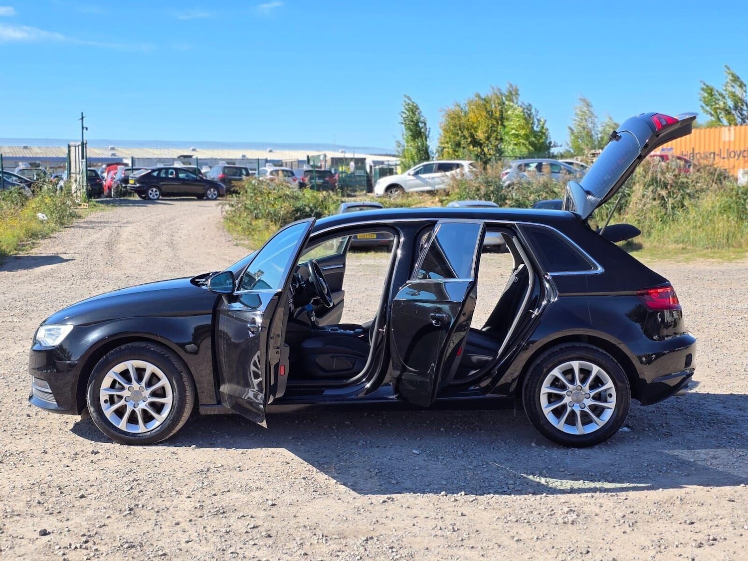 Used Audi A3 2015 for sale - 76076186: Photo 14